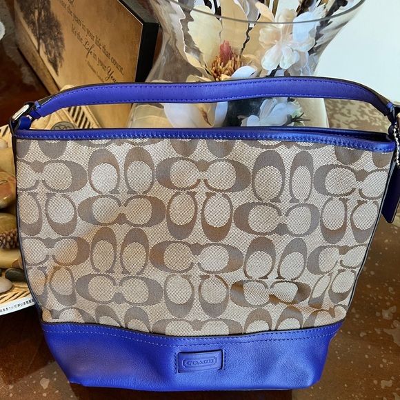 Coach Signature Small Tote   NWOT - Picture 1 of 14